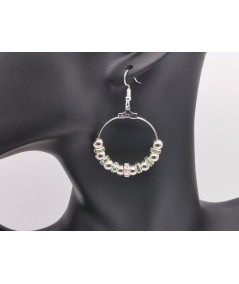 Pendientes de cristal verde y bolas plateadas