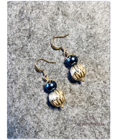 Pendientes de perlas de cristal azul y blanco