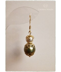 Pendientes de perlas de cristal verde y blanco