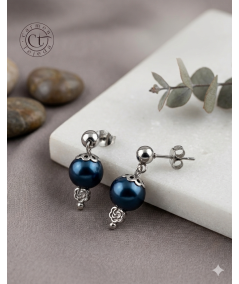 PENDIENTES DE PERLAS DE CRISTAL AZUL CON FLOR